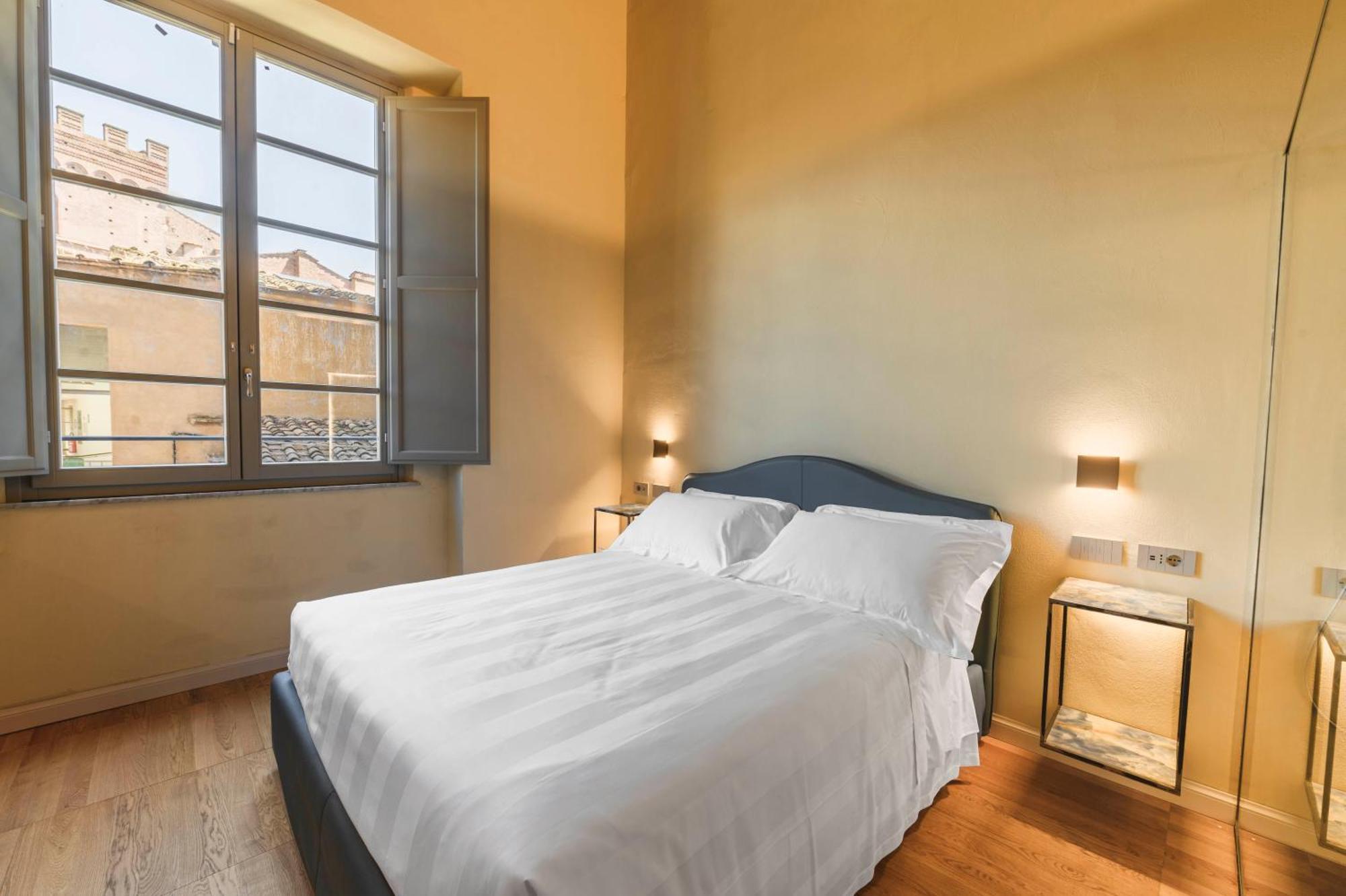 Palazzo Patrizi Suites & Spa Siena Bagian luar foto