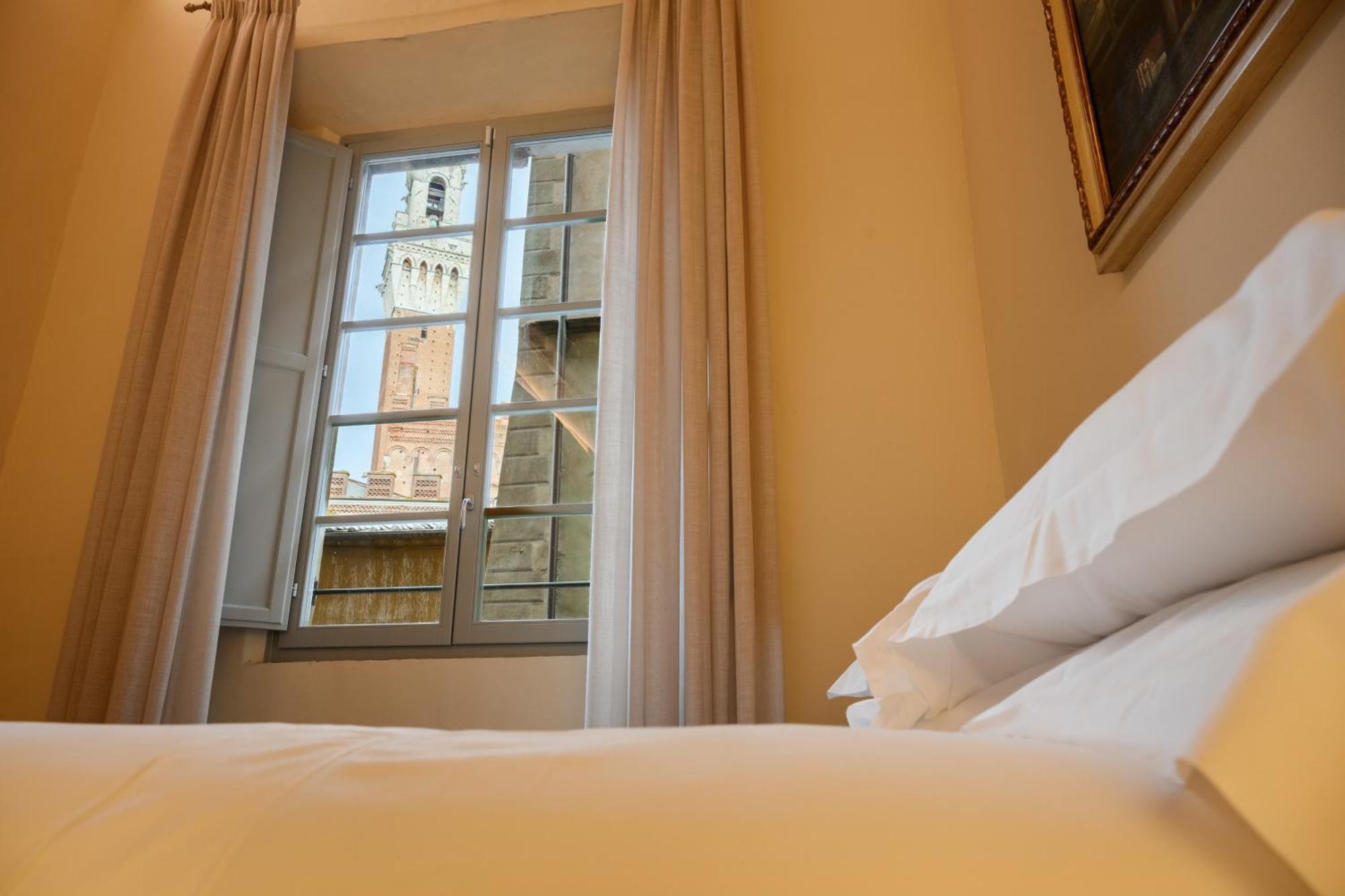 Palazzo Patrizi Suites & Spa Siena Bagian luar foto